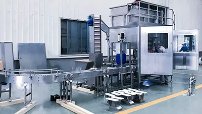 Automatic Filling Machine for Pails and Jerrycans (100-120 containers/h)